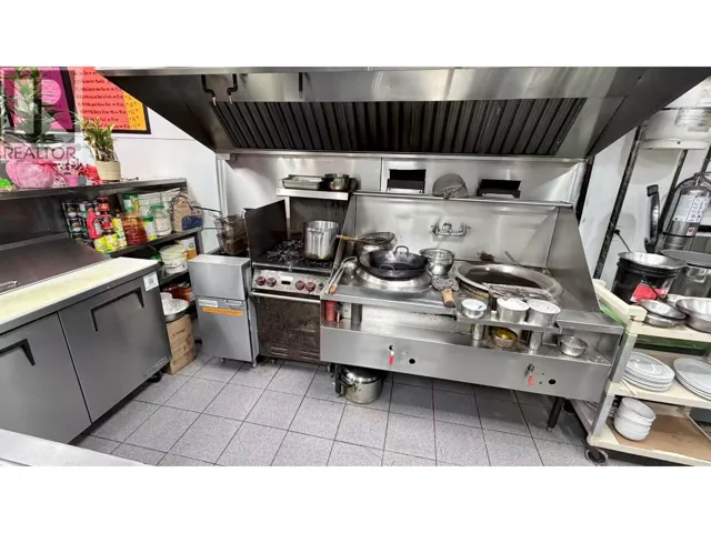 917 DAVIE STREET, Vancouver, British Columbia V6Z2E9