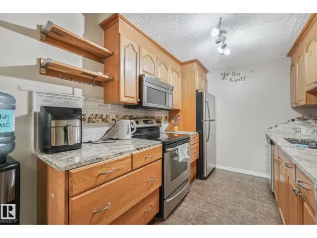 203B HOMESTEAD CR NW, Edmonton, Alberta T5A2Y2