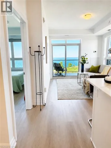 101 SHOREVIEW Place Unit# 410, Stoney Creek, Ontario L8E0K2