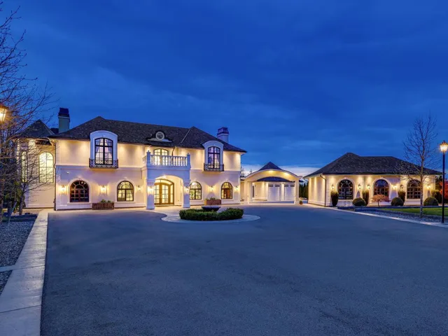 2829 224 STREET, Langley, British Columbia V2Z3B4