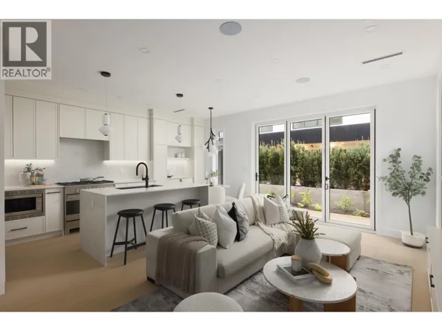 4 419 W 23RD AVENUE, Vancouver, British Columbia V5Y2H5