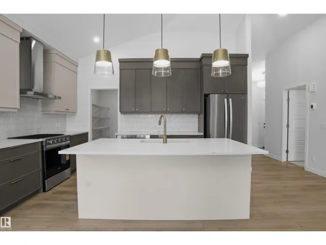 3706 CROSS LANDING LD SW, Edmonton, Alberta T6W4M8