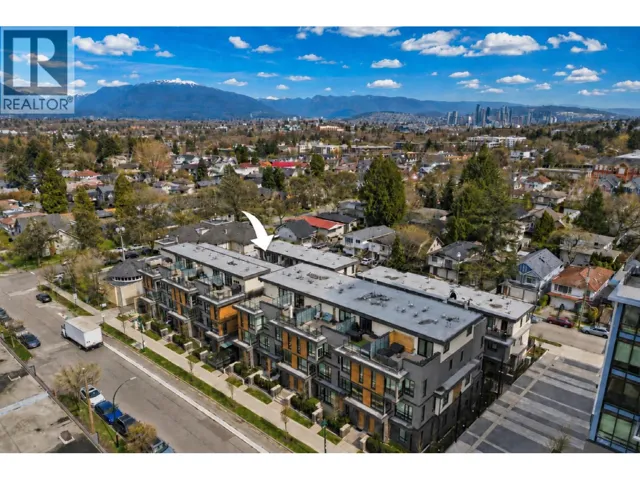 3930 DUMFRIES STREET, Vancouver, British Columbia V5N2N7