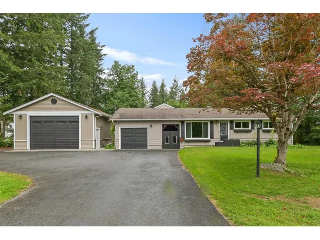 32955 DEWDNEY TRUNK ROAD, Mission, British Columbia V2V6X6