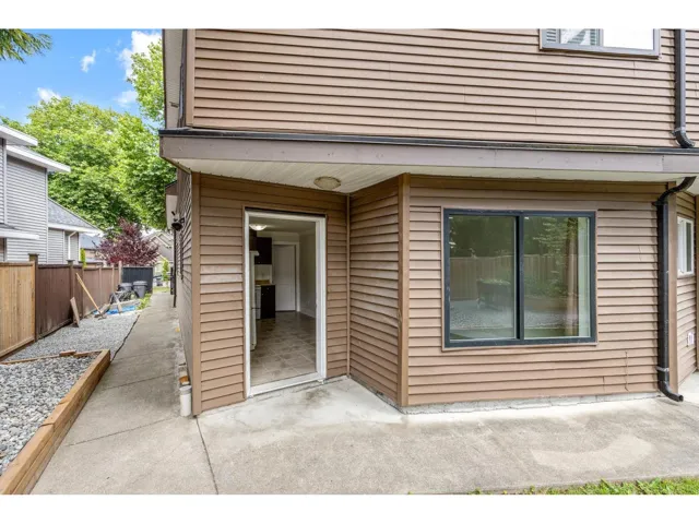 6703 103A STREET, Surrey, British Columbia V3W8J2
