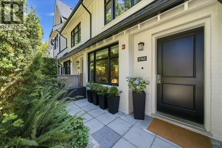 5743 ST GEORGE STREET, Vancouver, British Columbia V5W2Y4
