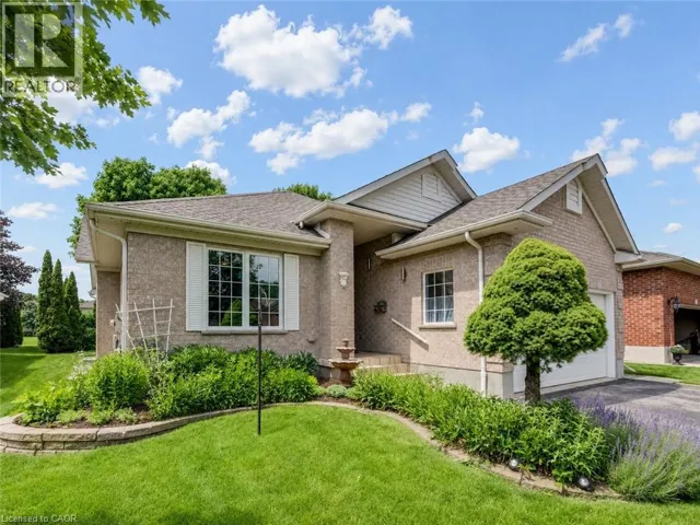 11 SUN VALLEY Drive, Baden, Ontario N3A3P8