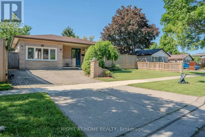 80 CHILTON DRIVE, Hamilton (Stoney Creek Mountain), Ontario L8J1M4