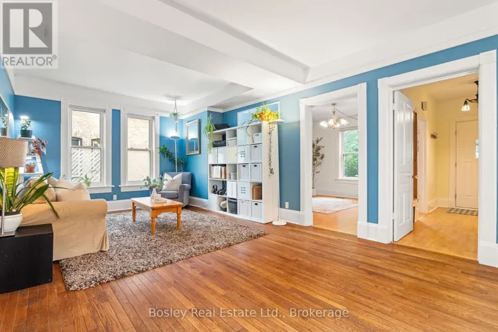 29 ST LEGER STREET, Kitchener, Ontario N2H4L8