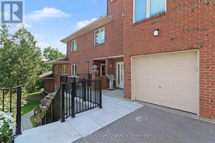 26 - 403 STRATAS CIRCUIT, Ottawa, Ontario K2L3K6
