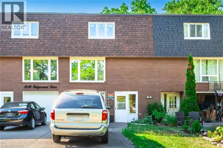 1021 FALGARWOOD Drive, Oakville, Ontario L6H1N7