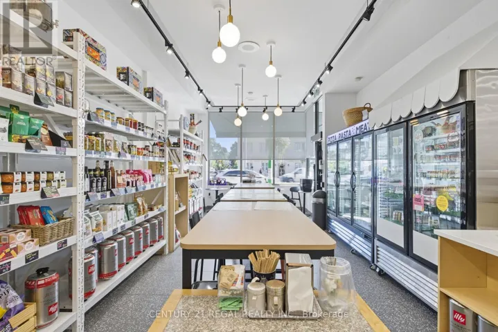 1700 ST CLAIR AVENUE W, Toronto (Weston-Pellam Park), Ontario M6N1J1