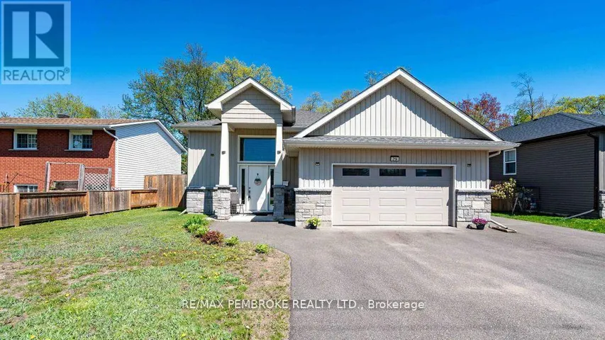 21A EAST STREET, Petawawa, Ontario K8H2N7