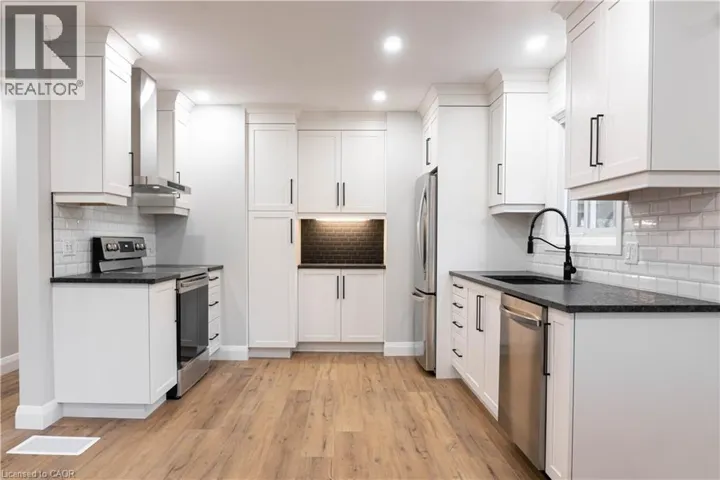 58 PERTH Road Unit# A, Kitchener, Ontario N2M3G5