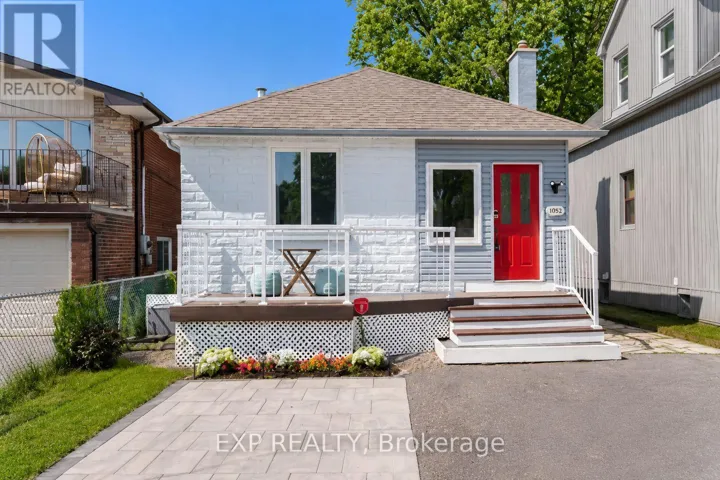 1052 ALEXANDRA AVENUE, Mississauga (Lakeview), Ontario L5E1Z8