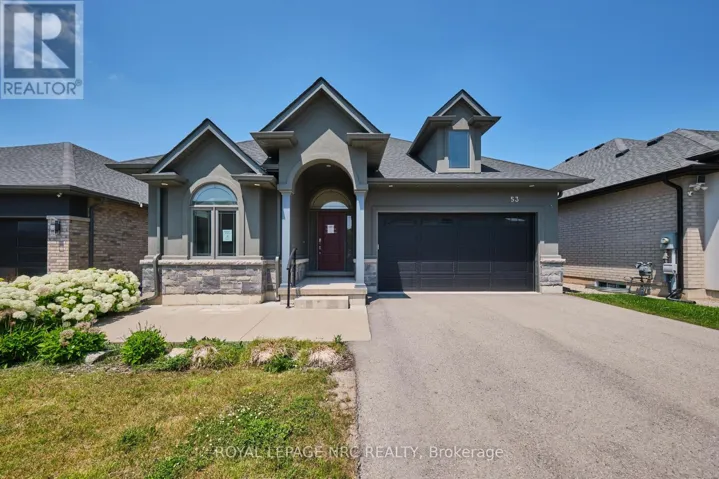 53 CARRICK TRAIL, Welland (Hwy 406/Welland), Ontario L3B0E7
