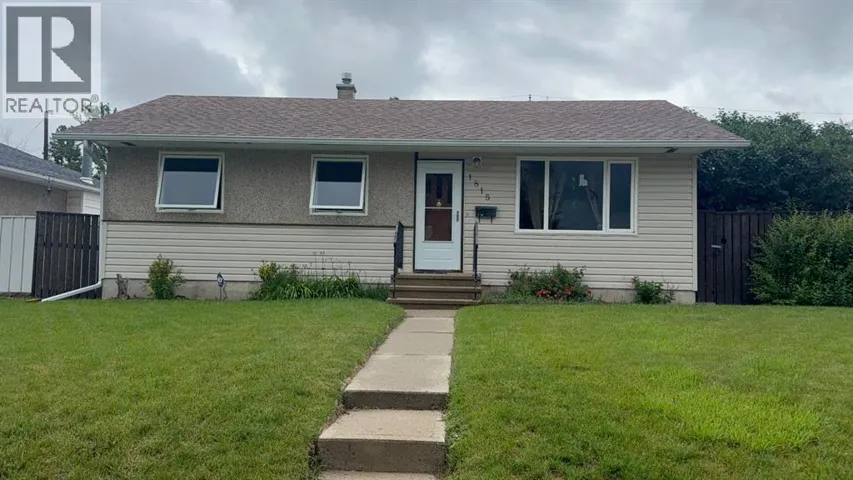 1815 19 Avenue S, Lethbridge, Alberta T1K1E2