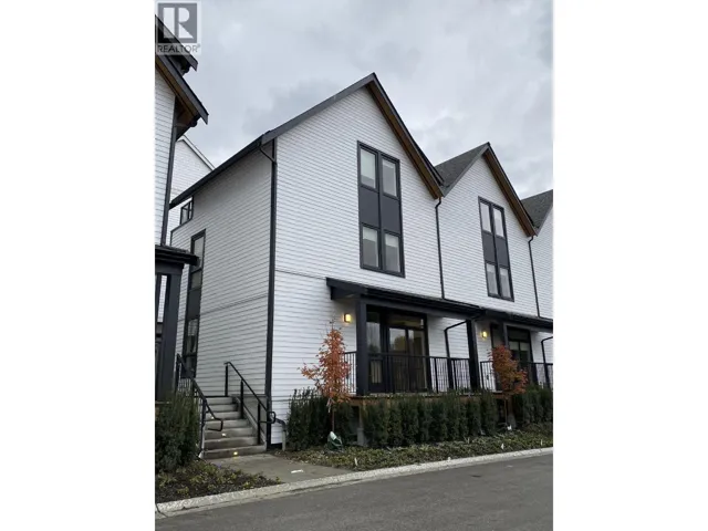 1306 LAVAL SQUARE, Coquitlam, British Columbia V3K2E1