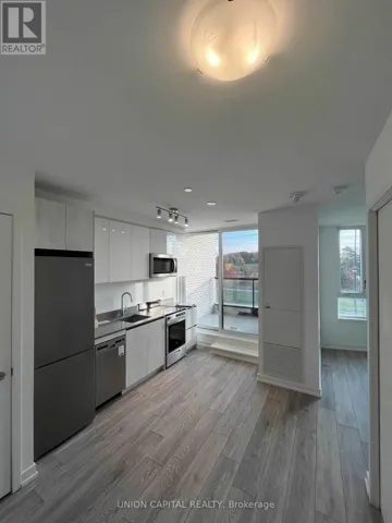 320 - 3100 KEELE STREET, Toronto (Downsview-Roding-CFB), Ontario M3M0E1