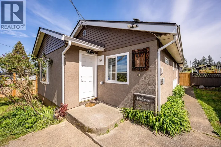 961 Greenwood St, Campbell River, British Columbia V9W3C2