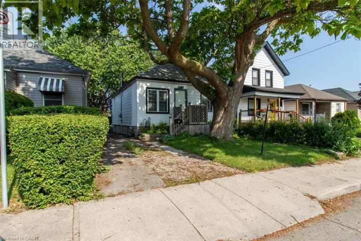29 WEXFORD Avenue N, Hamilton, Ontario L8H4M2