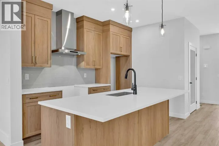 26 Versant Path SW, Calgary, Alberta T2Y0Z4