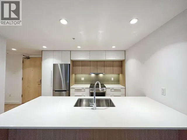 4xx 9888 UNIVERSITY CRESCENT, Burnaby, British Columbia V5A0E8