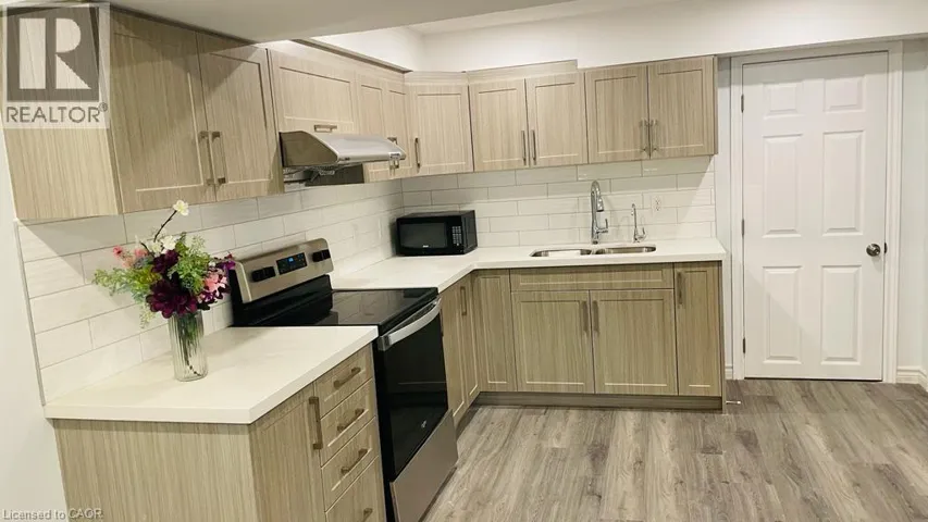 442 RIVERTRAIL Avenue, Kitchener, Ontario N2A0K2