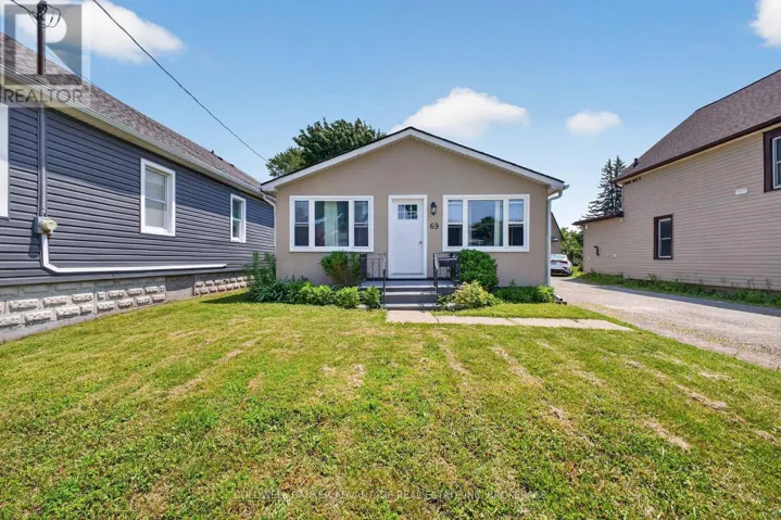 69 DOLPHIN STREET, Port Colborne (Bethel), Ontario L3K2J4