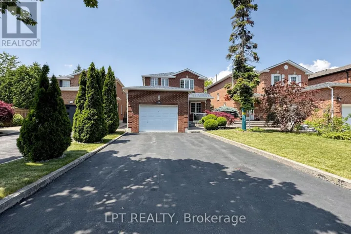 30 PENTLAND CRESCENT, Vaughan (Maple), Ontario L6A1T5