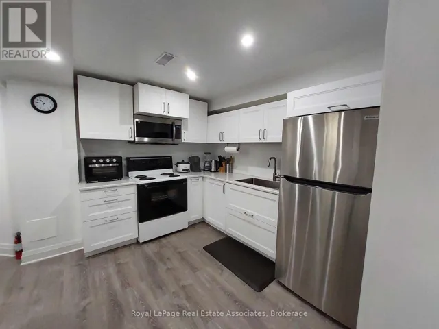 LOWER - 7 MARIA STREET, St. Catharines (Rykert/Vansickle), Ontario L2S3Y3
