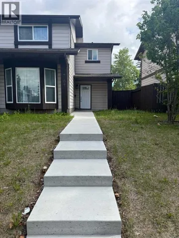 7104 Temple Drive NE, Calgary, Alberta T1Y4E6
