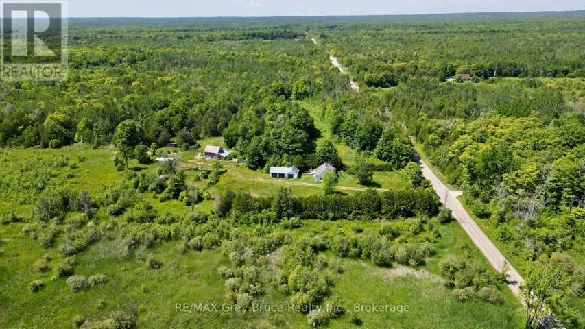 43 BARTLEY DRIVE, Northern Bruce Peninsula, Ontario N0H1Z0