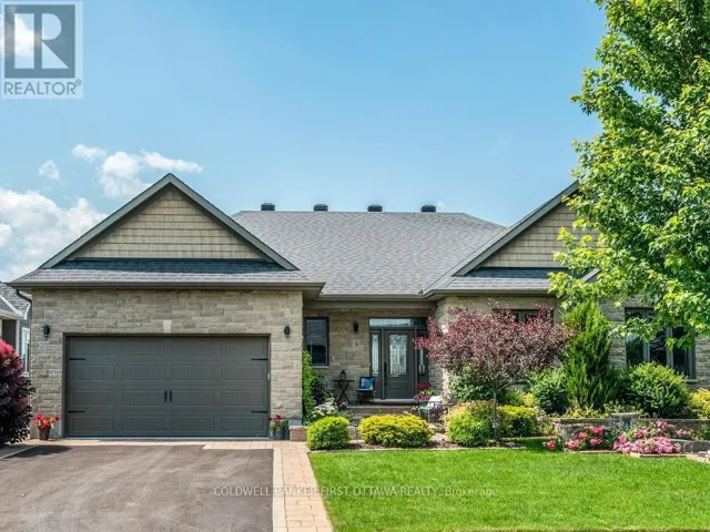 76 BALD EAGLE CRESCENT, Ottawa, Ontario K0A2Z0