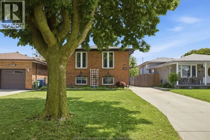1646 LANGLOIS AVENUE, Windsor, Ontario N8X4M5