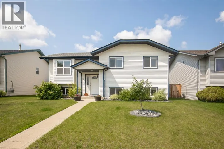 32 Kendrew Drive, Red Deer, Alberta T4P3V2