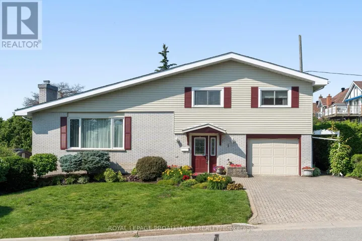 1 HARDY CRESCENT, Brockville, Ontario K6V3A2