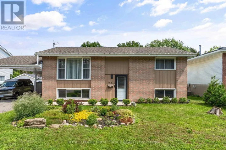 795 LAURIER BOULEVARD, Brockville, Ontario K6V5Z5