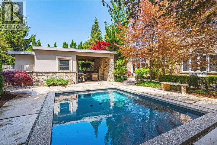2178 BERWICK Drive, Burlington, Ontario L7M5C2