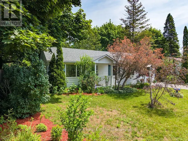 333 OAK STREET, Collingwood, Ontario L9Y2Y4
