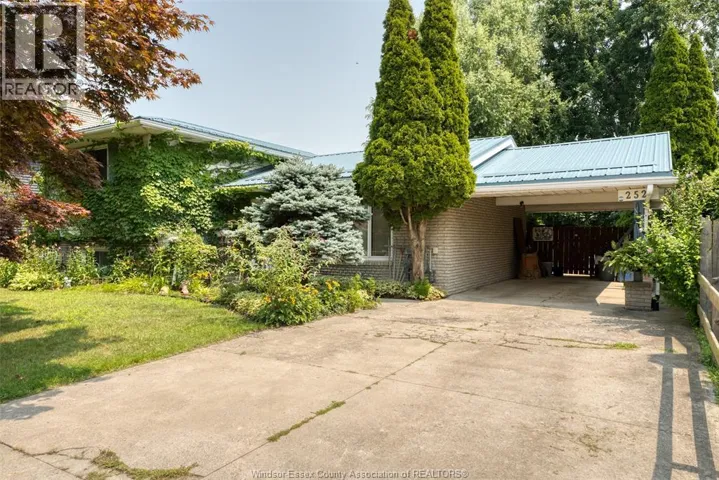 252 ARTHUR, Harrow, Ontario N0R1G0