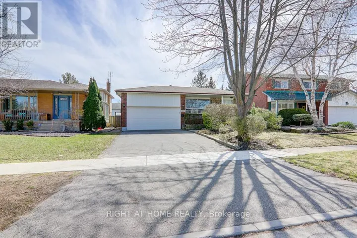 2126 VARENCY DRIVE, Mississauga (Sheridan), Ontario L5K1C3
