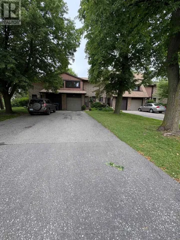 3345 SILVERADO DRIVE, Mississauga (Mississauga Valleys), Ontario L5A2V1
