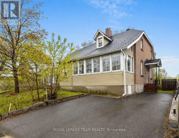 910 PINECREST ROAD, Ottawa, Ontario K2B6B3