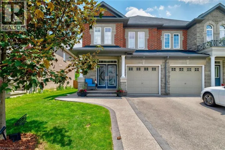 21 SUMMERBERRY Way, Hamilton, Ontario L9B0G2