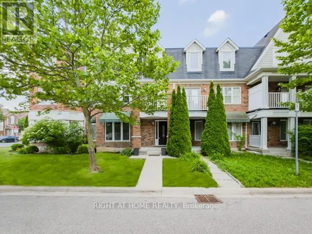 202 MAGURN GATE, Milton (HA Harrison), Ontario L9T7B4