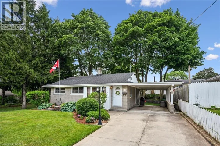 31 THIRD Avenue, Cambridge, Ontario N1S2C5