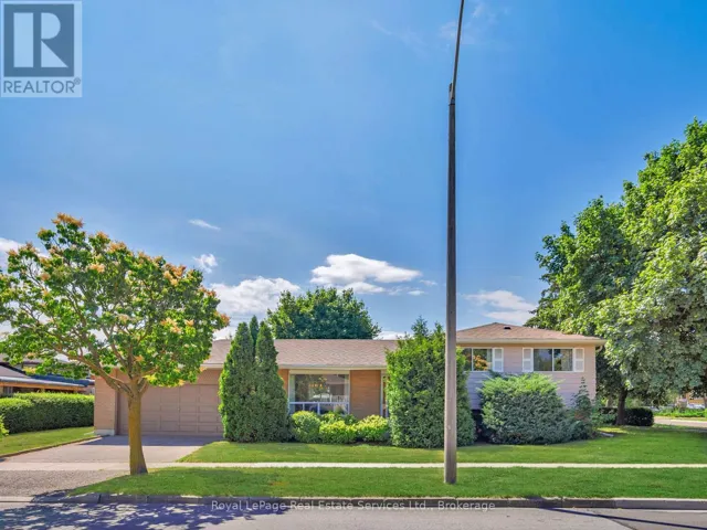 1 MOSSWOOD LANE, Toronto (West Humber-Clairville), Ontario M9V1M3