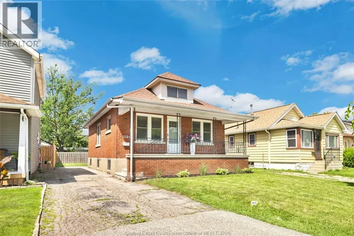 1209 CURRY AVENUE, Windsor, Ontario N9B2C8