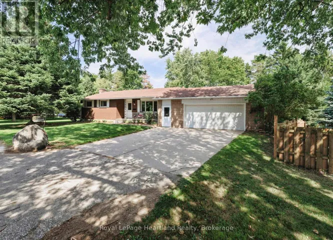 10 BISSETT COURT, Central Huron (Goderich), Ontario N7A3X8